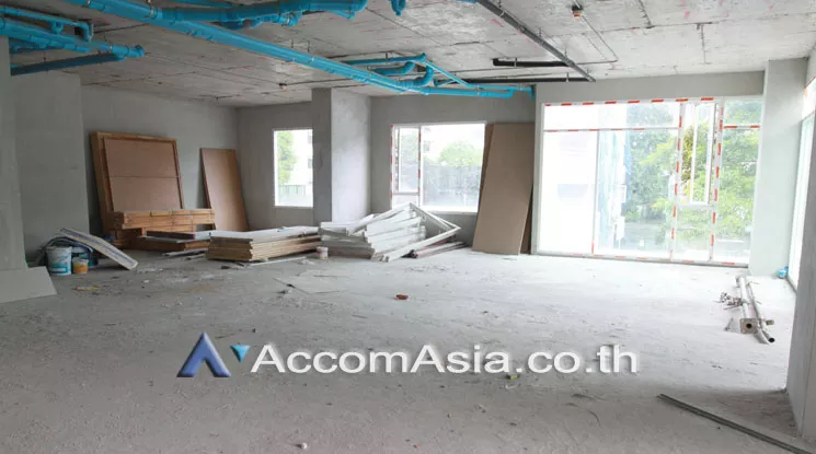  2  Office Space For Rent in sukhumvit ,Bangkok BTS Thong Lo AA18192